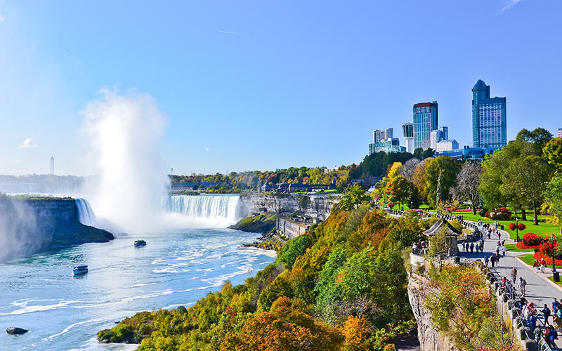 Niagara-Falls-during-Fall